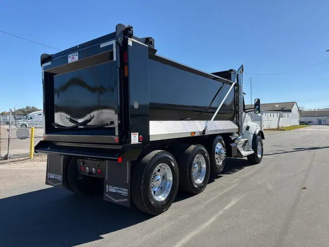 2026 Kenworth T880 Short Hood9266594371cb892a75ecf0cfb9a53408