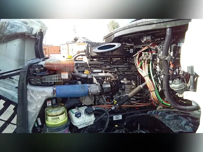 2019 Freightliner Cascadia 126