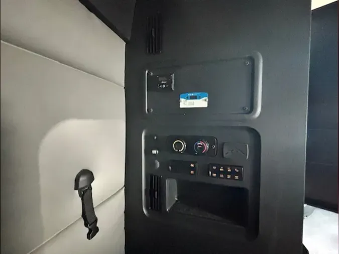 2021 Freightliner PT126SLP