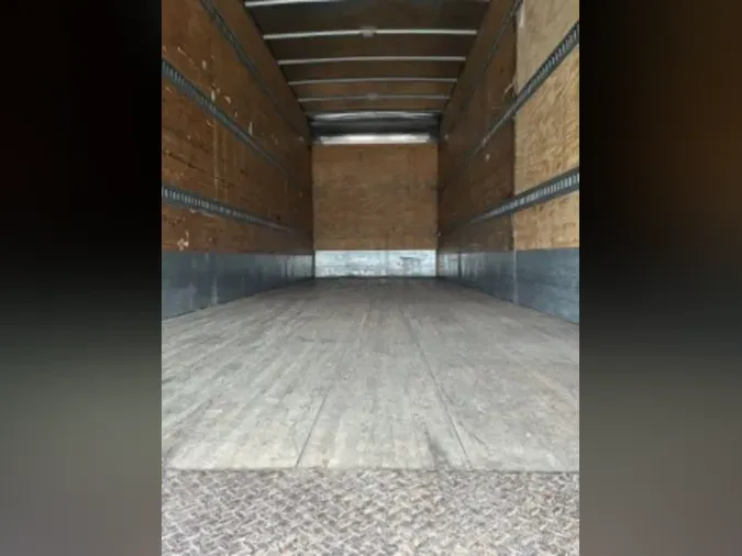 2017 FREIGHTLINER/MERCEDES M2 106