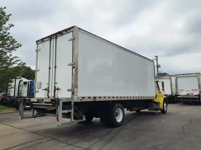 2016 FREIGHTLINER M2 106