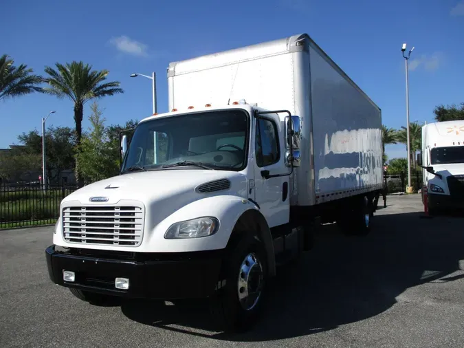 2018 Freightliner Business Class M2 106