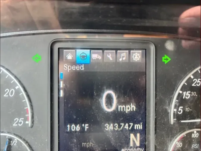 2022 Freightliner PT126SLP