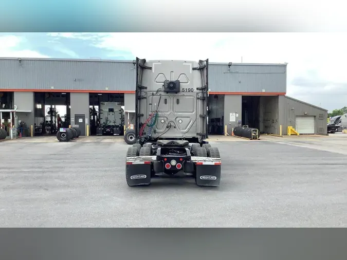 2021 Freightliner Cascadia