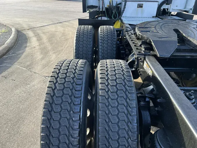 2021 Kenworth T680