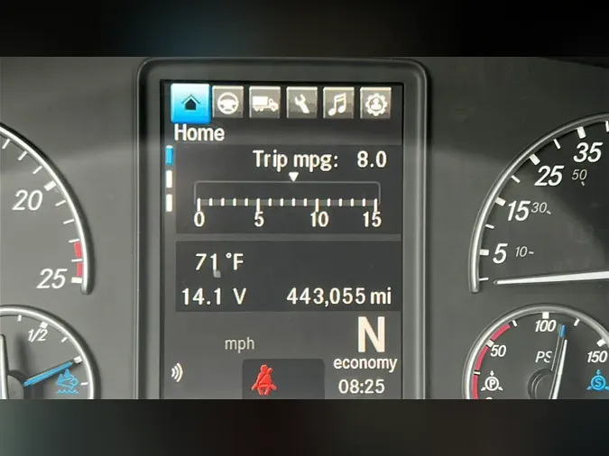 2022 Freightliner Cascadia 126