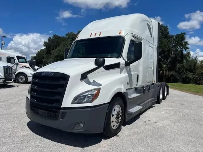 2020 Freightliner Cascadia