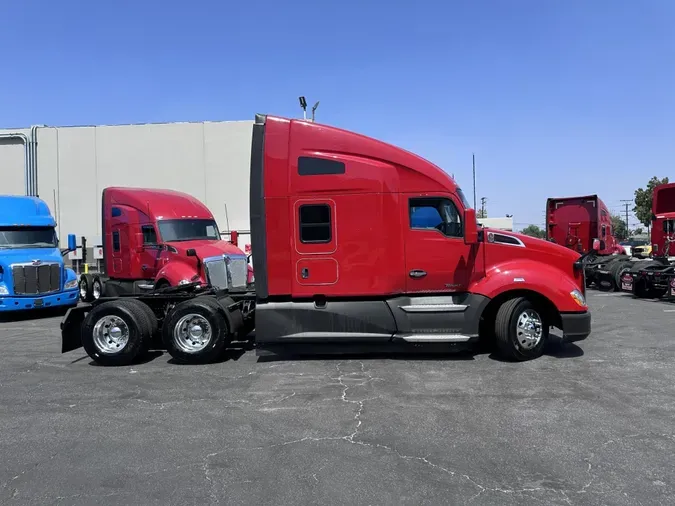 2020 Kenworth T680