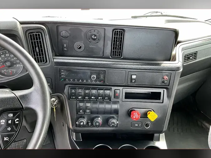 2022 INT LT625 6x4