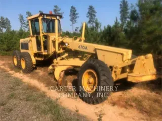 1982 John Deere & CO. DEERE 670A