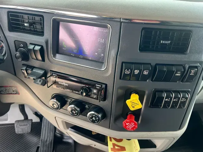 2022 Peterbilt 579