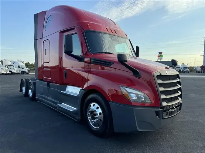 2021 FREIGHTLINER CA126