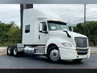 2023 INT LT625 6x4