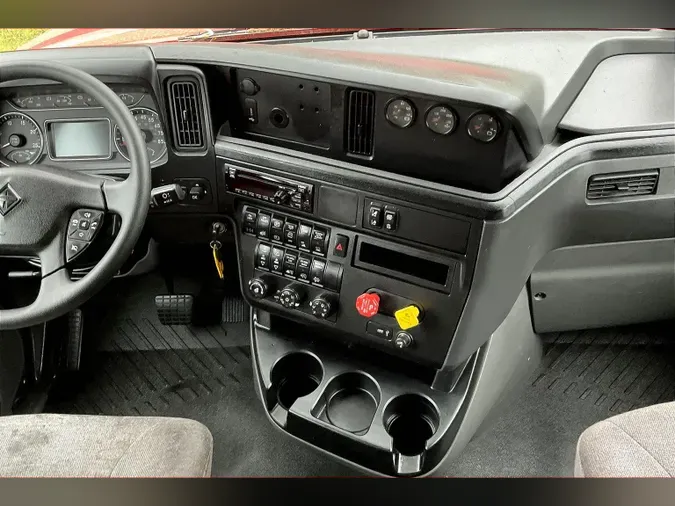 2021 INT LT625 6x4