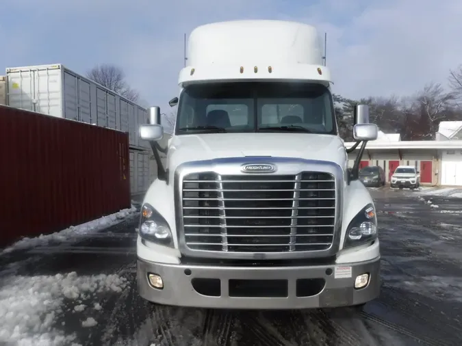 2018 FREIGHTLINER/MERCEDES CASCADIA 125