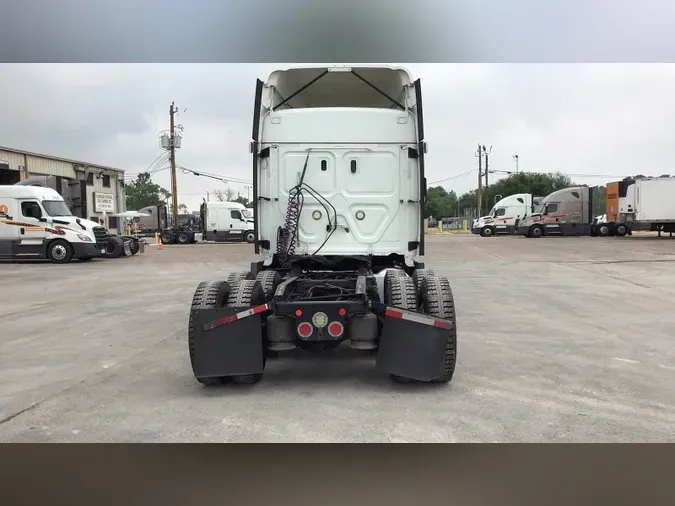 2020 Freightliner Cascadia
