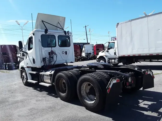 2020 FREIGHTLINER/MERCEDES NEW CASCADIA PX126649293b8d94a82530c25faaab03045fc71