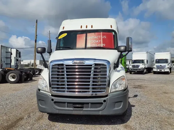 2020 FREIGHTLINER CASCADIA 113" DAYCAB