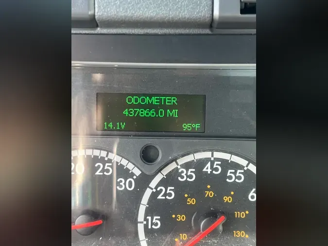 2017 FREIGHTLINER CASCADIA 113