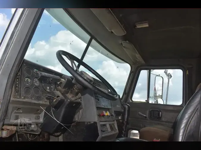 1997 MACK CH613