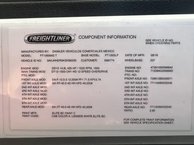 2019 Freightliner Cascadia 126