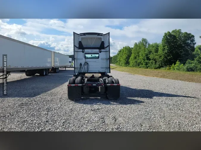 2018 Volvo VNL300