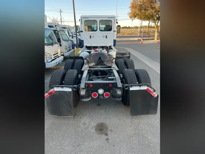 2018 FREIGHTLINER/MERCEDES CASCADIA 125