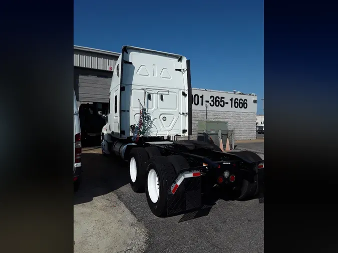 2019 FREIGHTLINER/MERCEDES CASCADIA 125