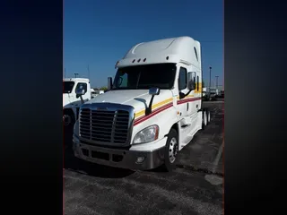 2016 Freightliner CASCADIA 125
