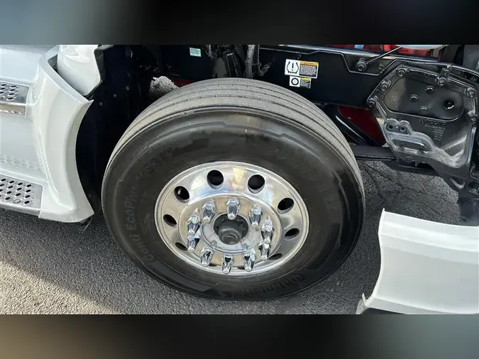 2022 KENWORTH T68092a92dd5d76d019384ce68f324657b03