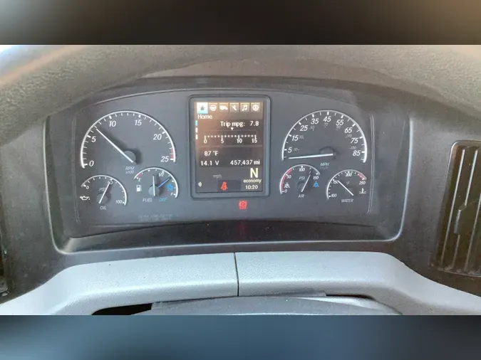 2022 Freightliner Cascadia 126
