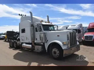 2008 PETERBILT 389