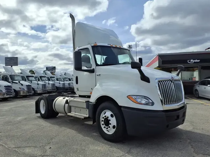 2021 NAVISTAR INTERNATIONAL LT625 DAYCAB S/A92ae0e18457414a6ce14f0bedc42b528