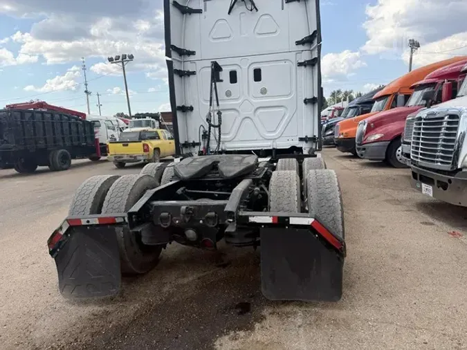2016 FREIGHTLINER CASCADIA 12592af51ac8f6f3af81e80249d44d7a501