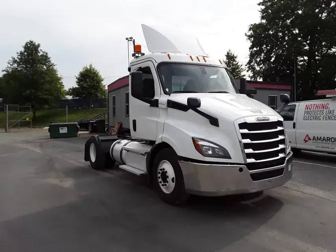 2020 FREIGHTLINER NEW CASCADIA 116