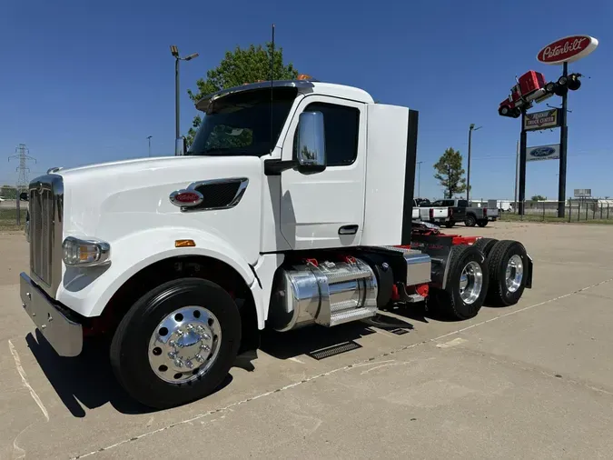 2023 Peterbilt 56792b6ff1c08fa2b0047cbfa25aa34824d