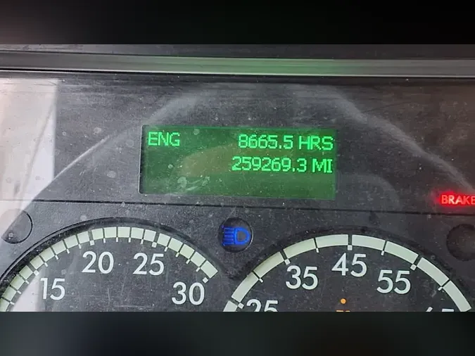 2018 FREIGHTLINER/MERCEDES M2 106