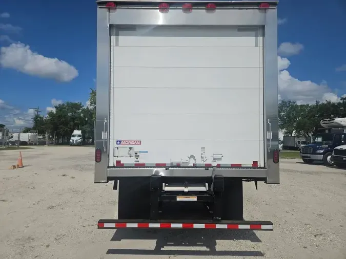 2022 FREIGHTLINER M2 106