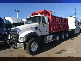 2012 MACK GRANITE GU713