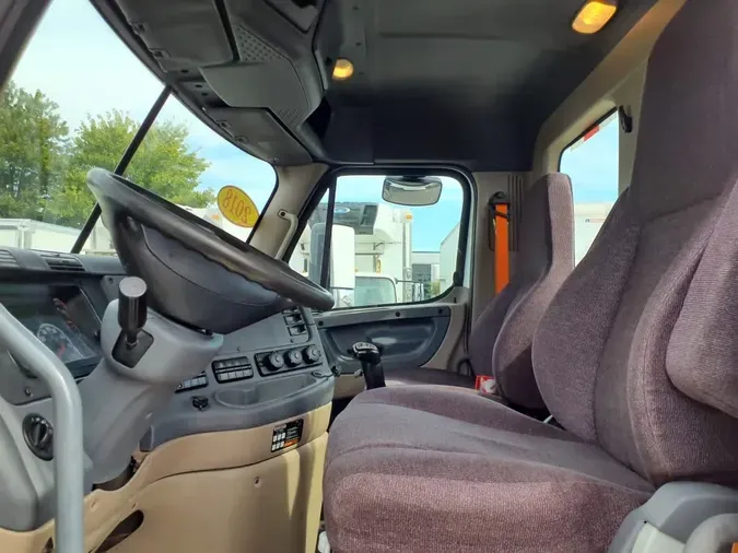 2018 FREIGHTLINER/MERCEDES CASCADIA 113
