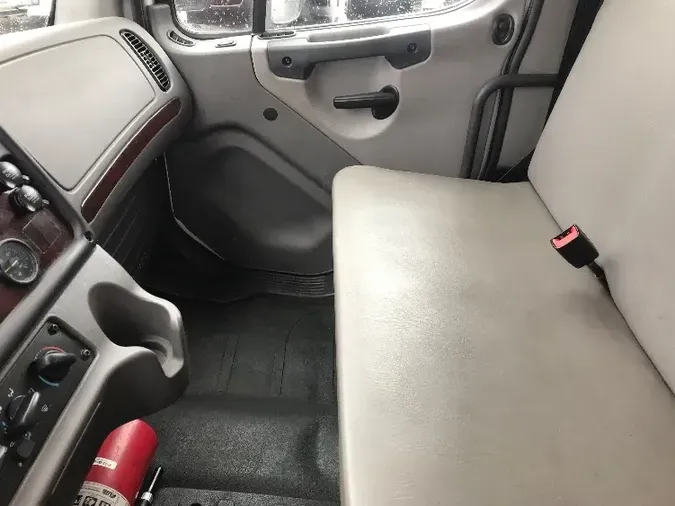 2018 Freightliner M2