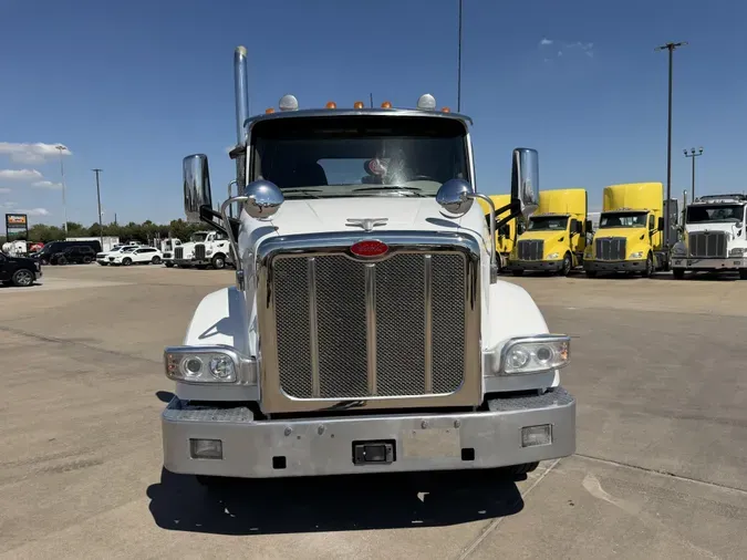 2021 Peterbilt 567