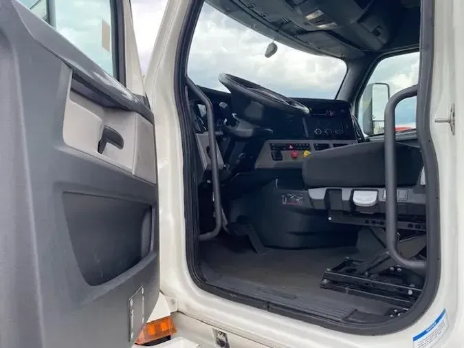 2020 Freightliner Cascadia