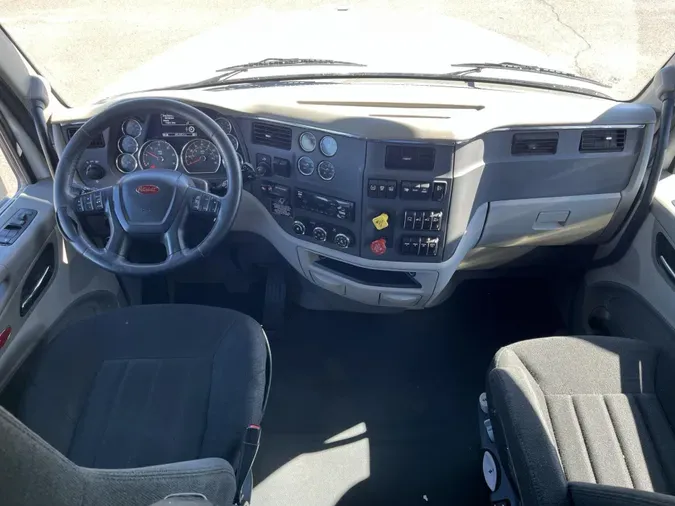 2021 Peterbilt 567