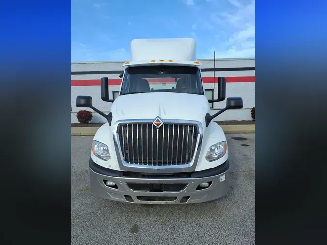 2019 NAVISTAR INTERNATIONAL LT625 DAYCAB T/A