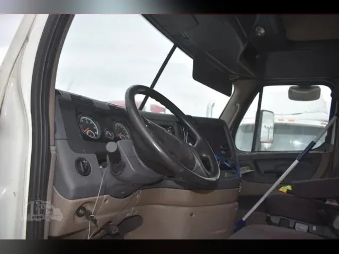 2016 FREIGHTLINER CASCADIA 125