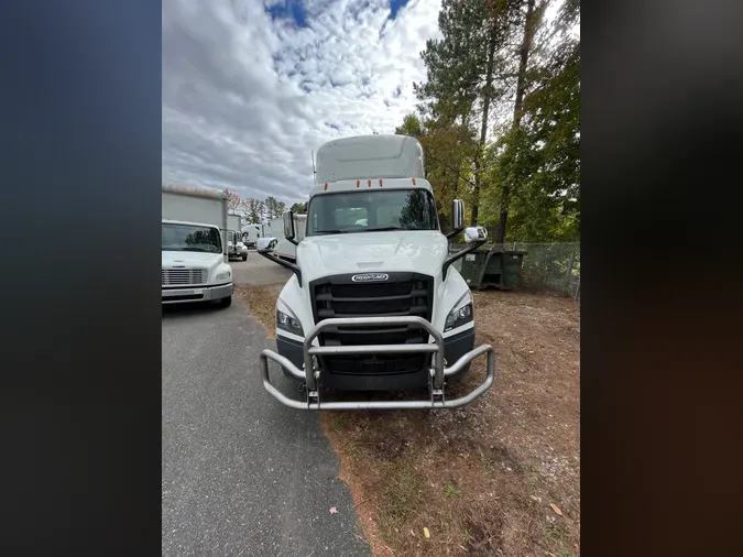 2020 FREIGHTLINER/MERCEDES NEW CASCADIA 116