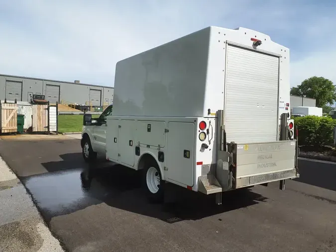 2016 FORD MOTOR COMPANY F350
