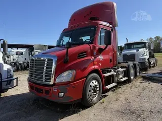 2016 FREIGHTLINER CASCADIA 113