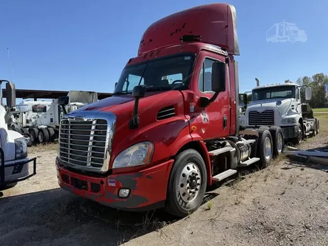 2016 FREIGHTLINER CASCADIA 11392d77dc78dcd950063e91cfb9e39fff7